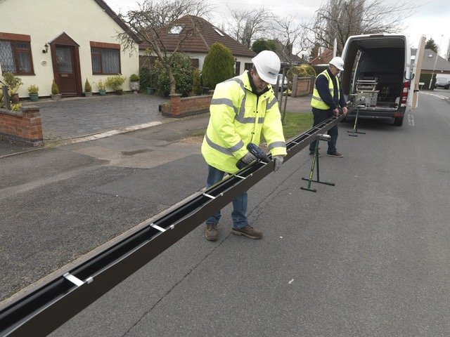 seamless-gutter-installation seamless-gutter-installs